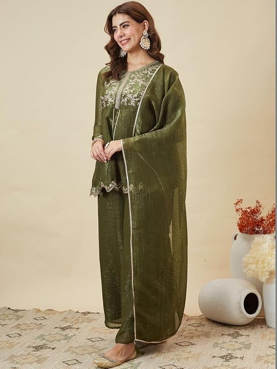 SEQUENCEHOLIC – Timeless Ethnic Elegance