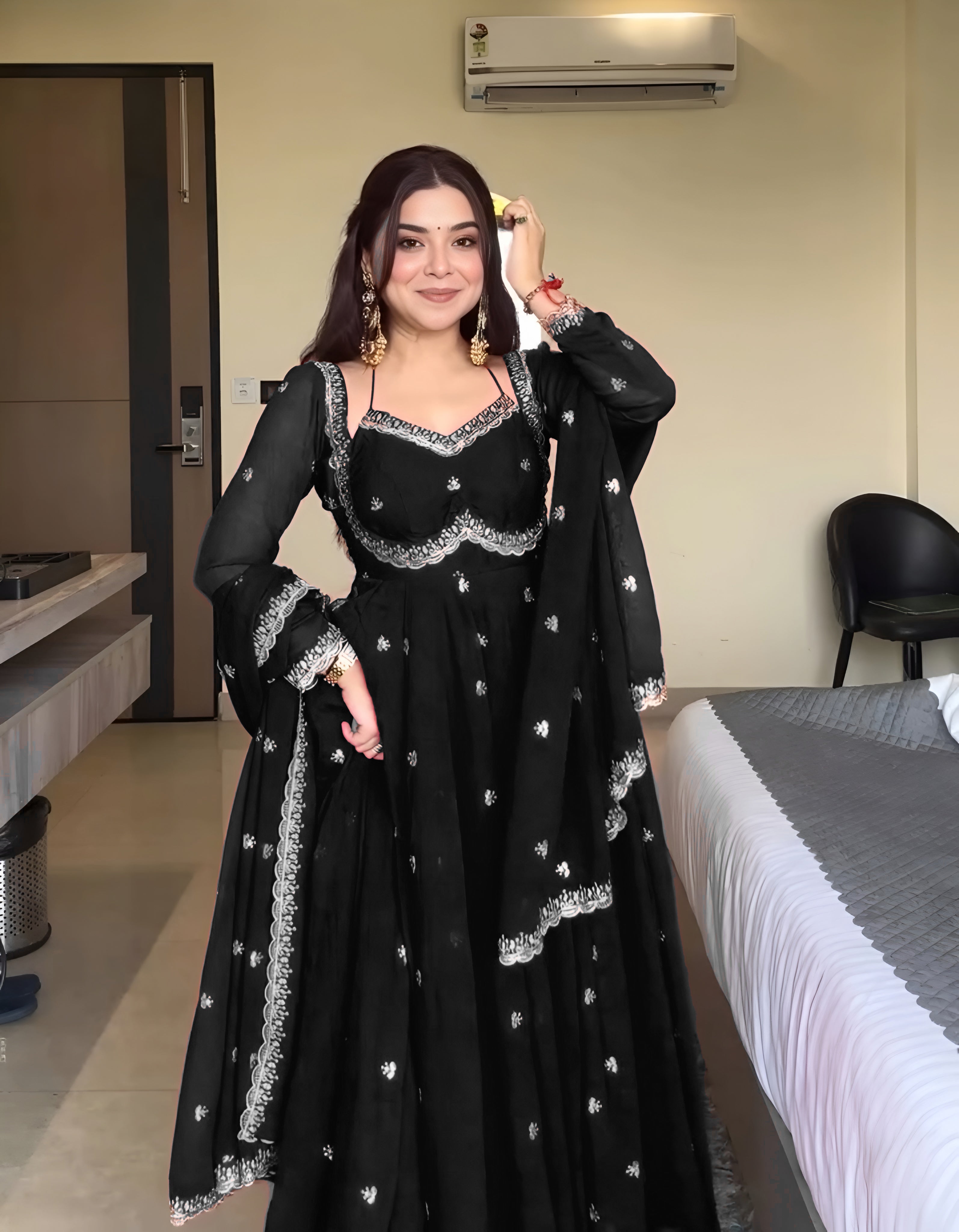 SEQUENCEHOLIC Women Embroidered Kurta with Trousers & Dupatta | Ethnic Kurta Set